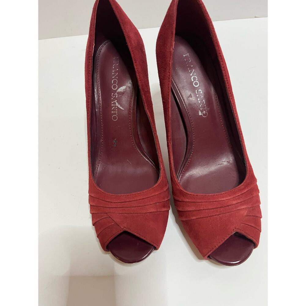 Franco Sarto red suede peep toe pumps 3 1/2" heel 8 Perfect‎ condition